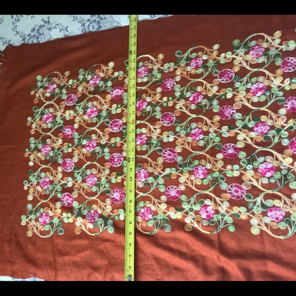 Scarf - Picture 1 of 2